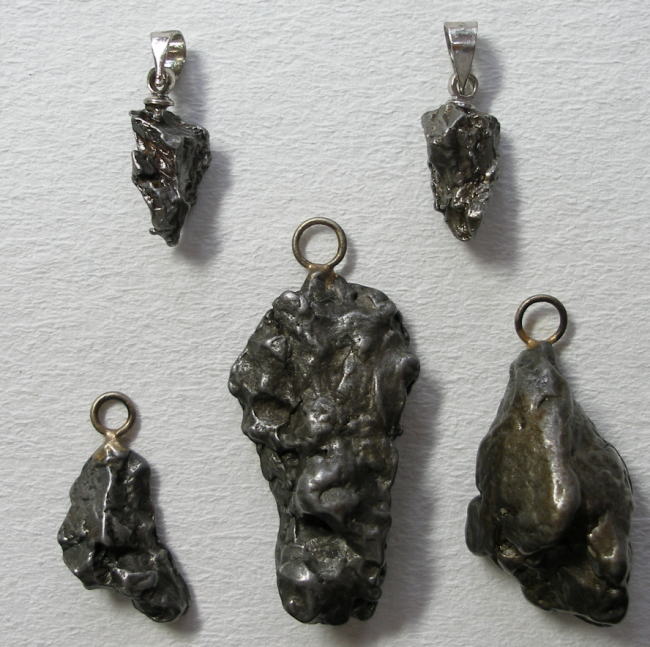 カンポデルシェロ隕石ペンダント（カンポ・デル・シエロ原隕石 